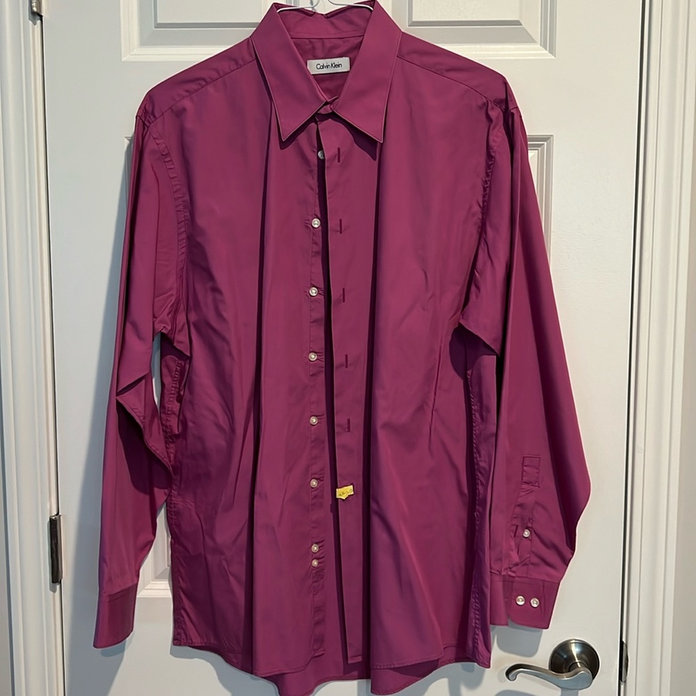Calvin Klein Fuchsia Men’s Dress Shirt - Size 17 (34/35)